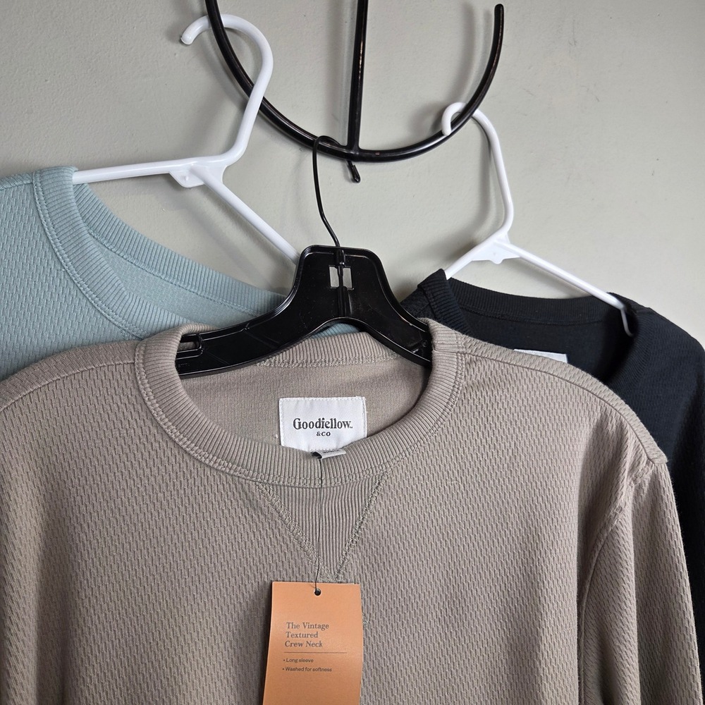 Goodfellow & Co Minimalist Textured Waffle Knit Crew Neck Long Sleeve Shirt 3pk